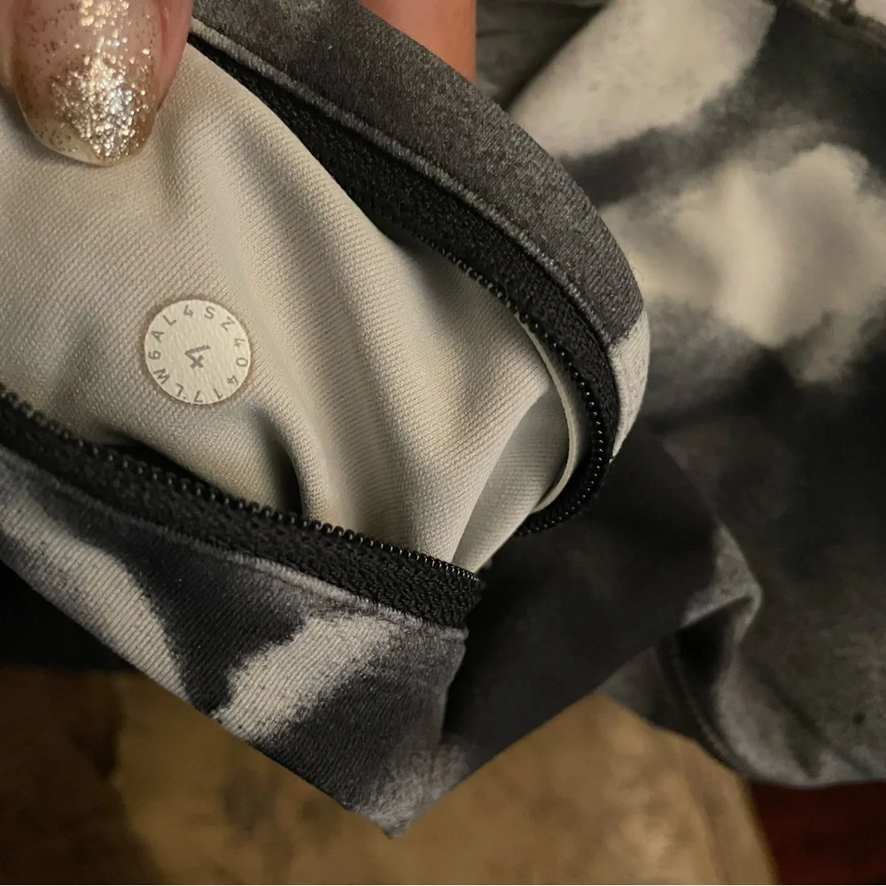 Lululemon Athletica Speed Up Crop 21